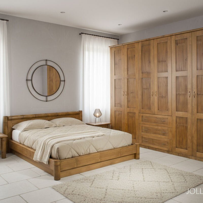 Armadio in legno massello per cameretta moderna.