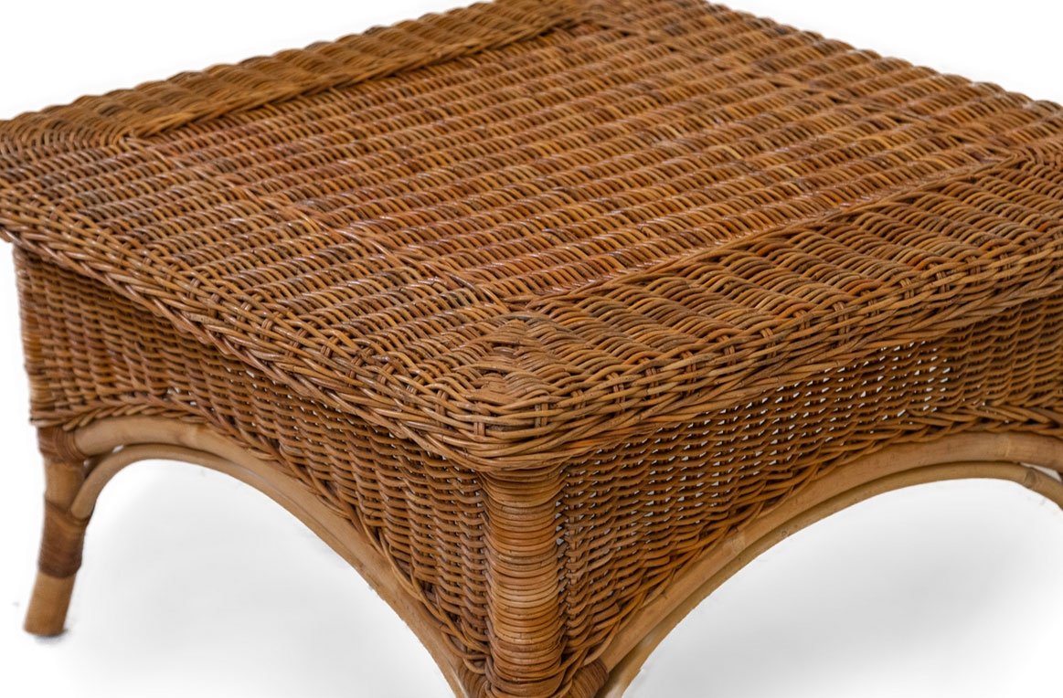 ConsuetotavolodafumoquadratoRattan4 jollygiuncoeu