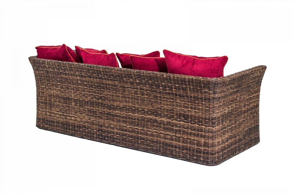 Divano letto in rattan piccolo con cuscini rossi jollygiuncoeu Divano letto rattan piccolo con cuscini rossi soluzione compatta e elegante