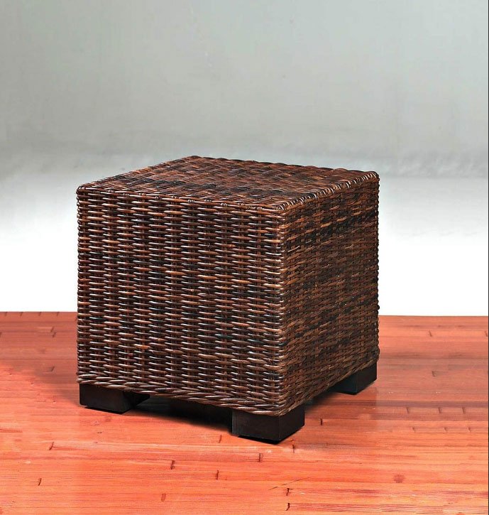 Breton tavolino pouf rattan
