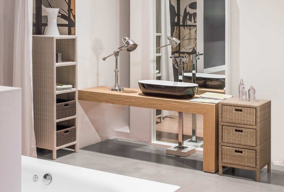 Cabinet modulo 3 cassetti Polyrattan 4 jollygiuncoeu wooden bathroom vanity with a black vessel sink silver desk lamp and wicker storage drawers on both sides
