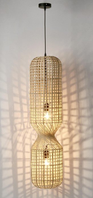 LAMPADARIO MALABO BEIGE H1032 jollygiuncoeu pendant light with a woven rattan shade forming two stacked cylinders two bulbs lit and casting lattice shadows on the wall